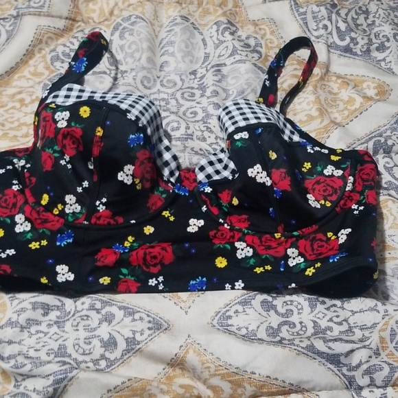 torrid Other - Floral and Gingham Bikini Top